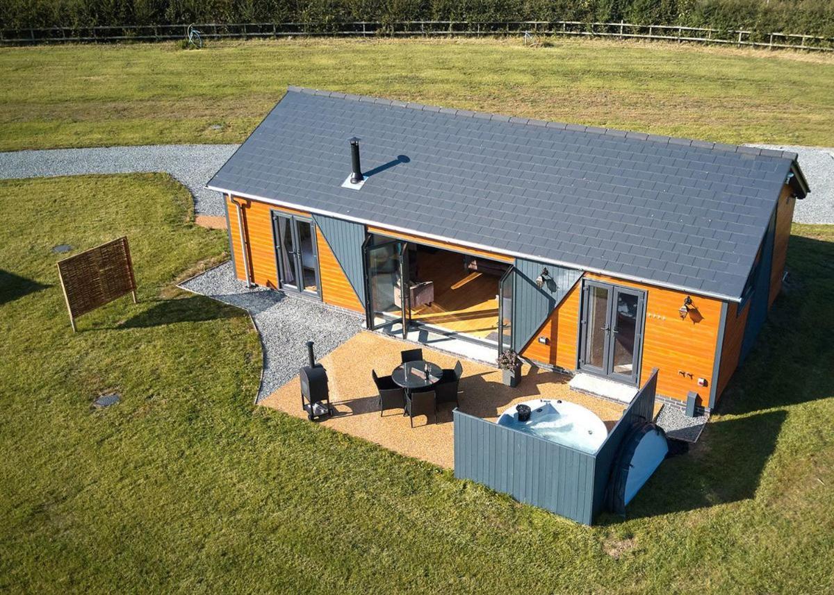 North Star Sanctum Garton Exterior photo